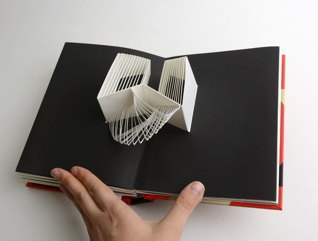 Yellow Square ポップアップブック ハードカバー Yellow Square