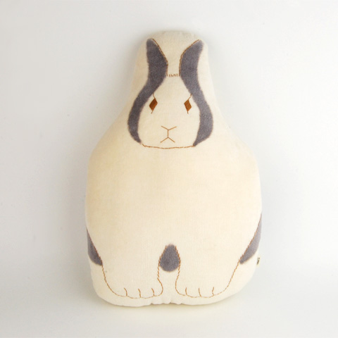泥染 うさぎ クッション トモタケ 【ご予約】Tomotake 動物クッション