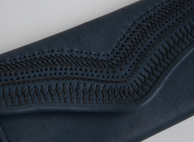 Yammart stitch long wallet 刺繍入り長財布|恵文社一乗寺店 Yammart stitch long wallet 刺繍入り長財布|恵文社一乗寺店