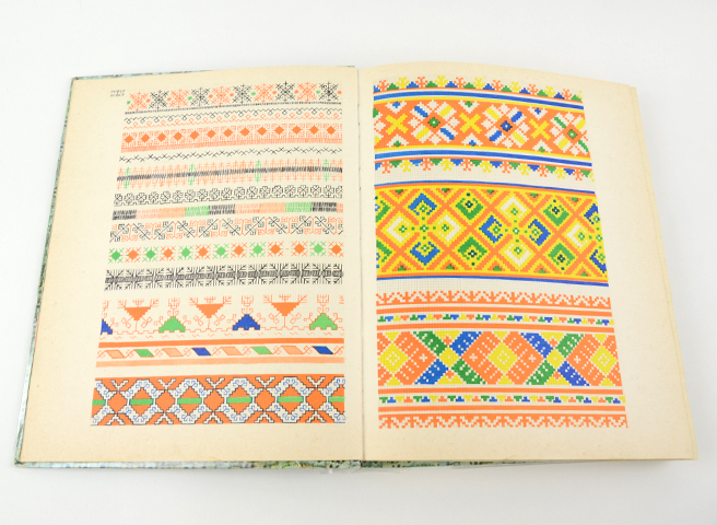 80年代ロシアの刺繍本｜恵文社一乗寺店 オンラインショップ